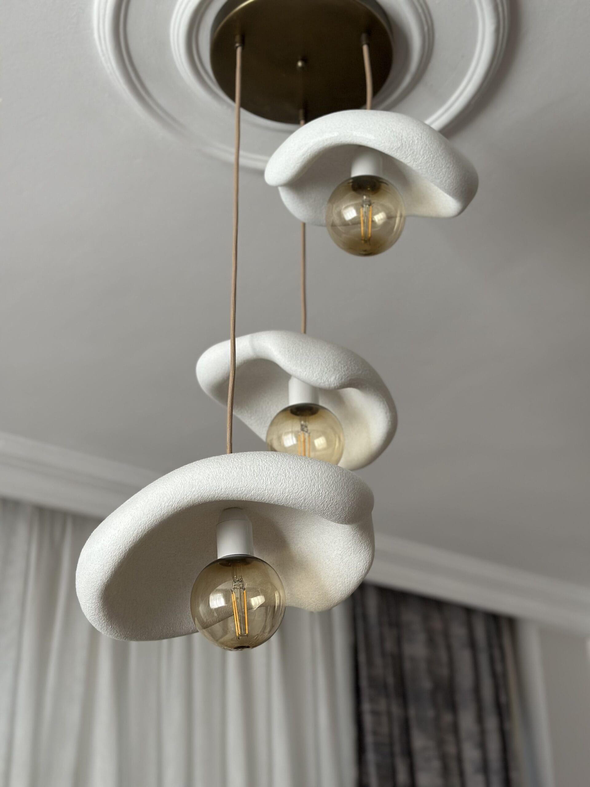 img_7006 Leaf Avize – Eskitme Üçlü Sarkıt Modern Beton Görünümlü - Görsel 1